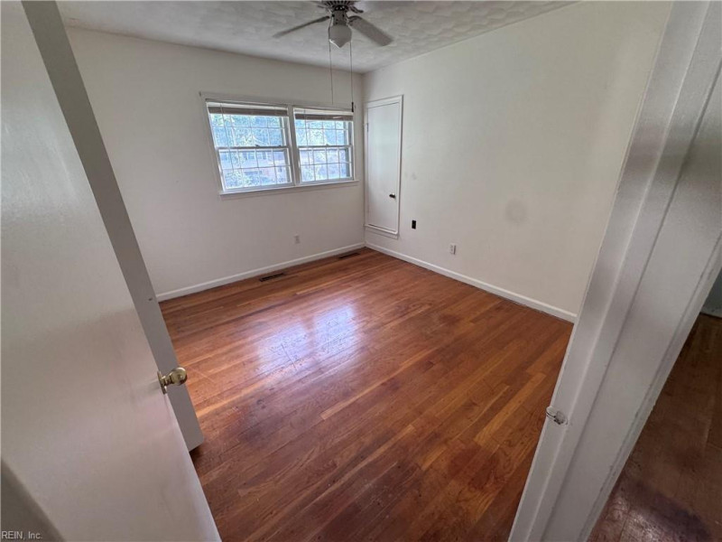 Photo 13 of 32 residential for sale in Hampton virginia Photo 13 of 32 residential for sale in Hampton virginia
