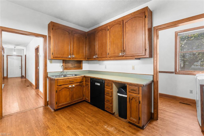 Photo 6 of 45 residential for sale in Portsmouth virginia Photo 6 of 45 residential for sale in Portsmouth virginia