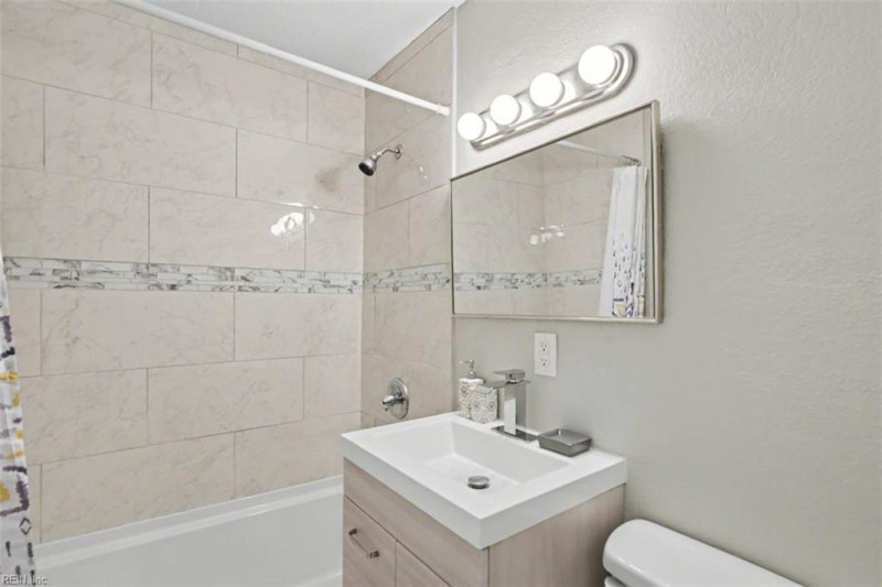 Photo 17 of 22 residential for sale in Portsmouth virginia Photo 17 of 22 residential for sale in Portsmouth virginia