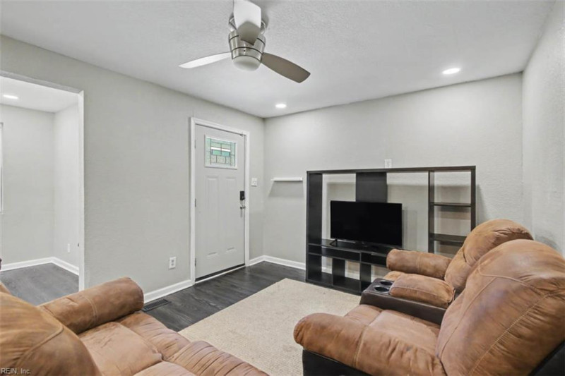 Photo 6 of 22 residential for sale in Portsmouth virginia Photo 6 of 22 residential for sale in Portsmouth virginia