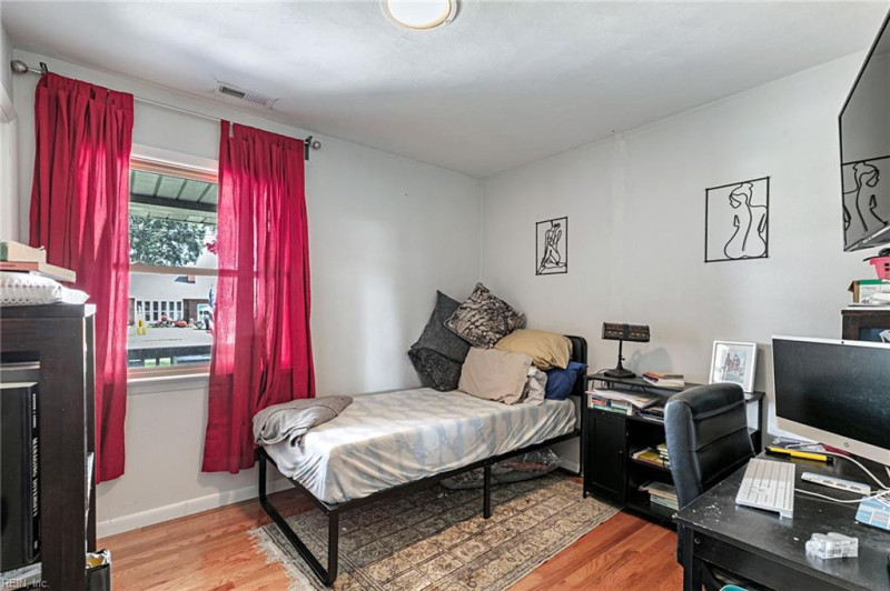 Photo 19 of 34 residential for sale in Hampton virginia