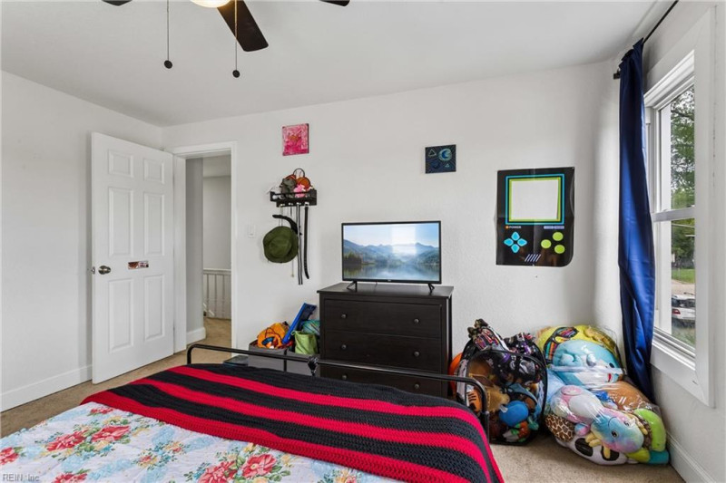 Photo 22 of 30 residential for sale in Chesapeake virginia