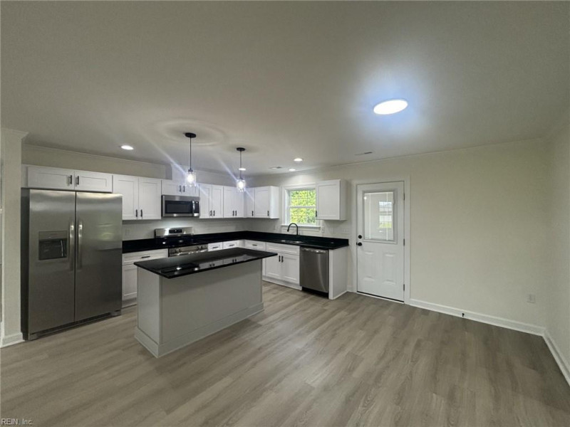 Photo 7 of 28 residential for sale in Southampton County virginia