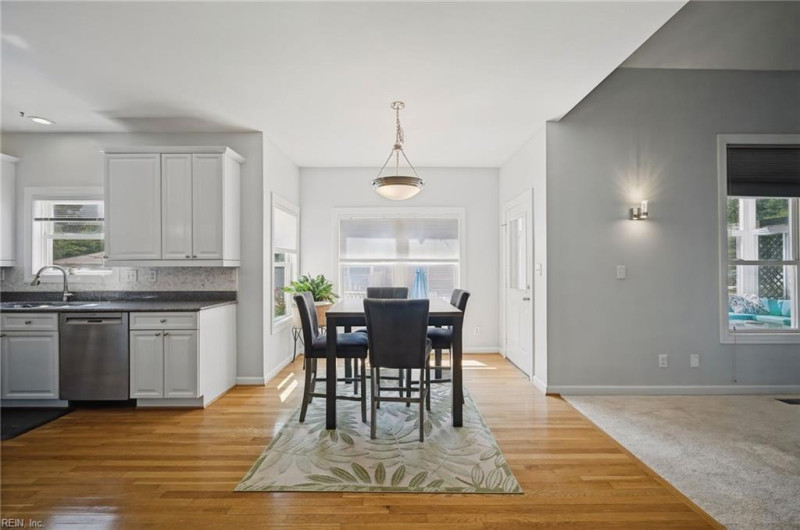 Photo 12 of 48 residential for sale in Virginia Beach virginia