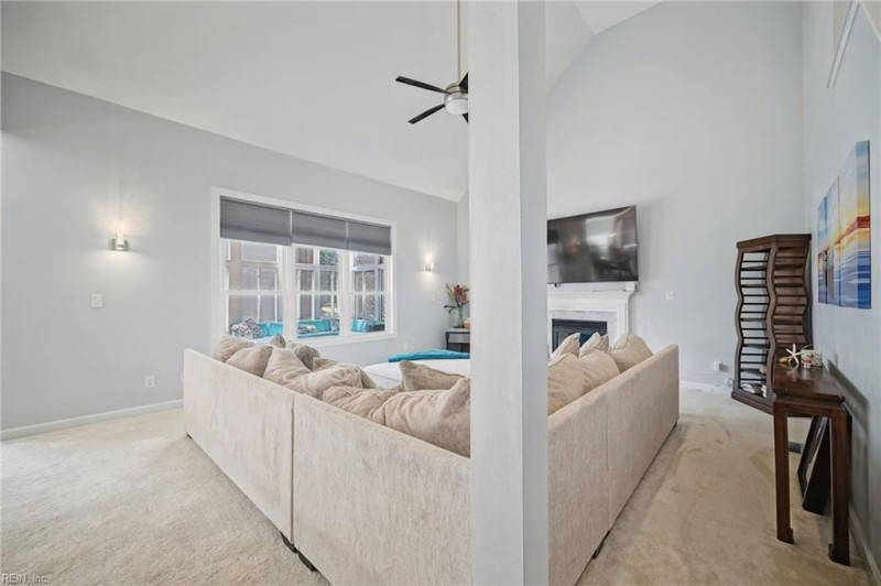 Photo 17 of 48 residential for sale in Virginia Beach virginia