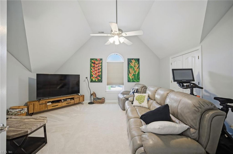 Photo 23 of 48 residential for sale in Virginia Beach virginia
