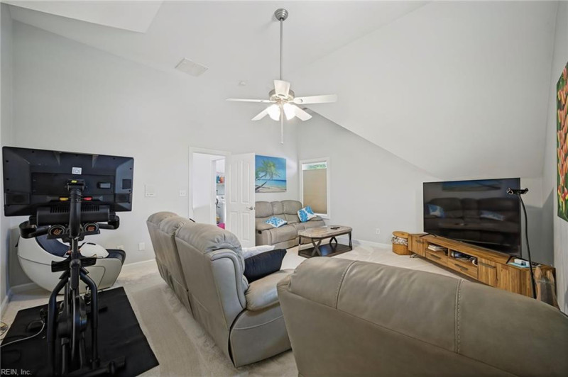Photo 24 of 48 residential for sale in Virginia Beach virginia