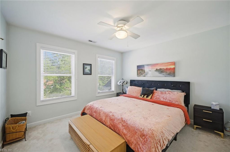 Photo 25 of 48 residential for sale in Virginia Beach virginia