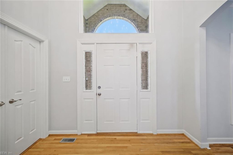 Photo 6 of 48 residential for sale in Virginia Beach virginia