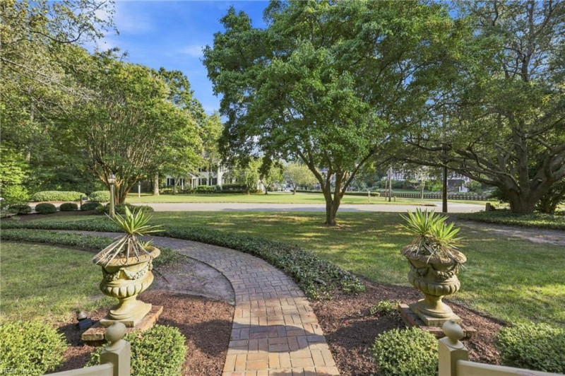 Photo 8 of 31 residential for sale in Virginia Beach virginia Photo 8 of 31 residential for sale in Virginia Beach virginia