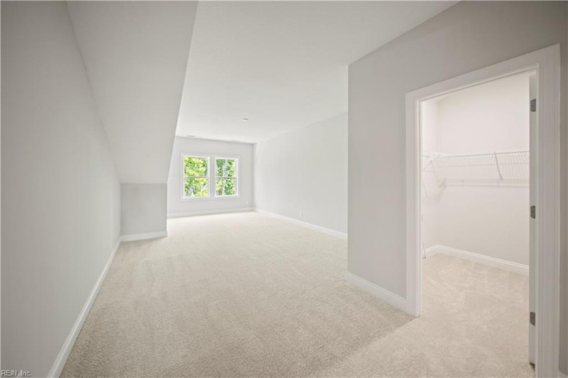 Photo 19 of 21 residential for sale in Suffolk virginia