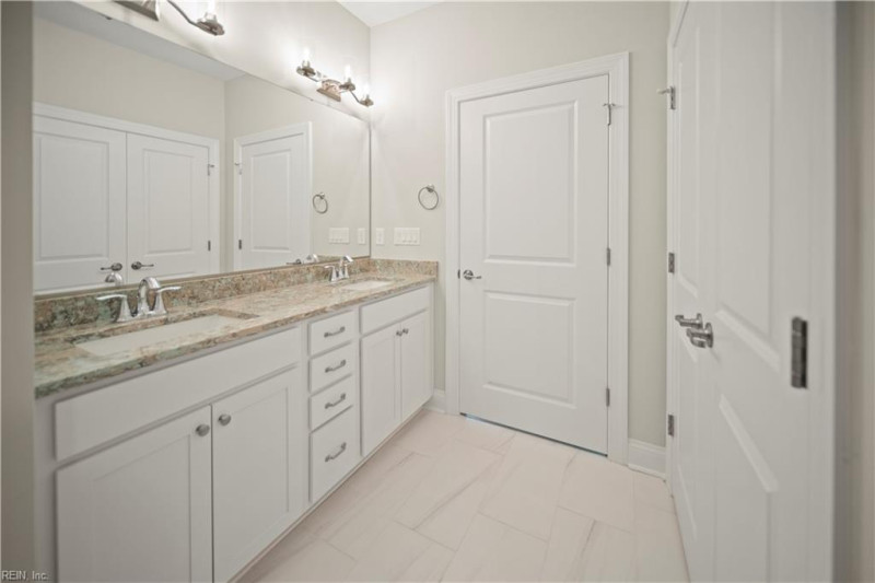Photo 9 of 21 residential for sale in Suffolk virginia