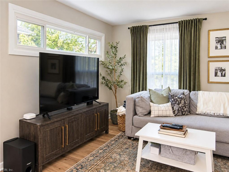 Photo 3 of 45 residential for sale in Norfolk virginia