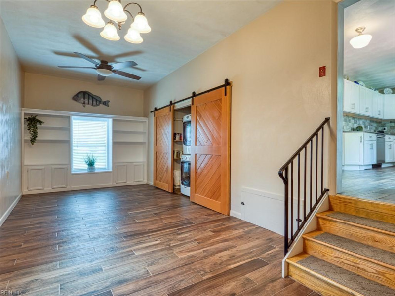 Photo 15 of 43 residential for sale in Chesapeake virginia