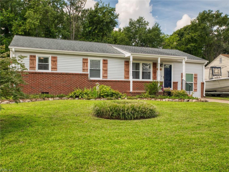 Photo 2 of 43 residential for sale in Chesapeake virginia