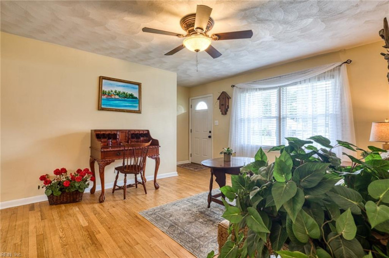 Photo 21 of 43 residential for sale in Chesapeake virginia