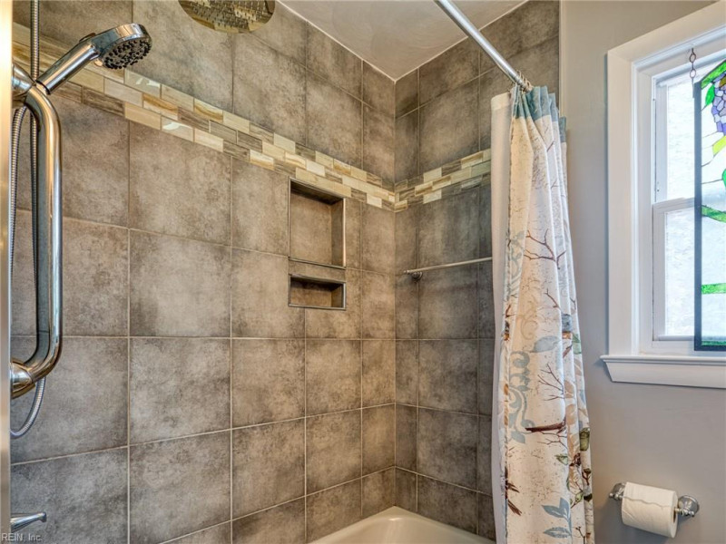 Photo 24 of 43 residential for sale in Chesapeake virginia