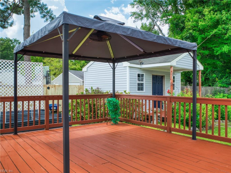 Photo 33 of 43 residential for sale in Chesapeake virginia