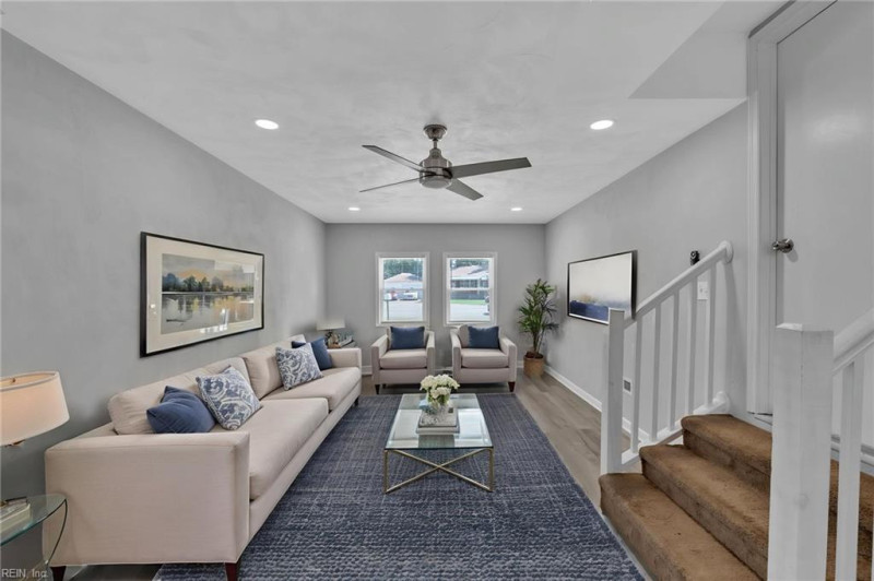 Photo 14 of 38 residential for sale in Norfolk virginia
