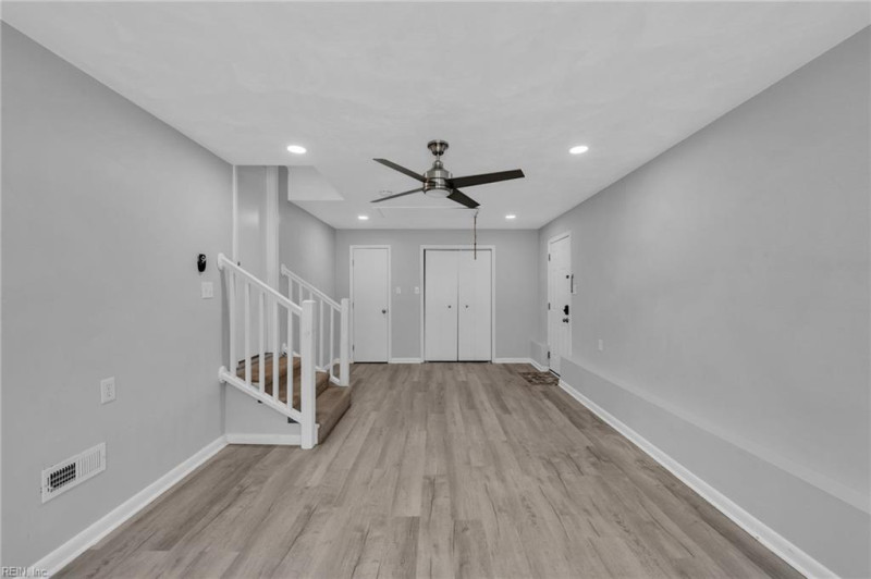 Photo 16 of 38 residential for sale in Norfolk virginia