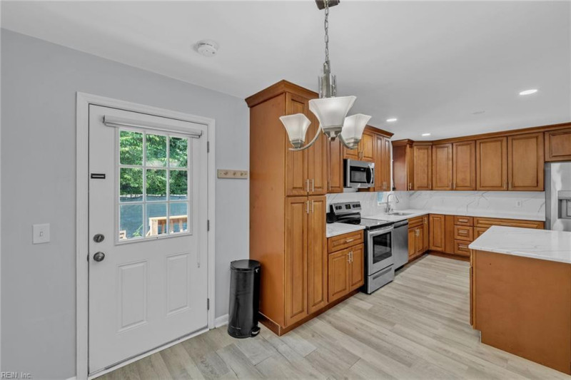 Photo 21 of 38 residential for sale in Norfolk virginia