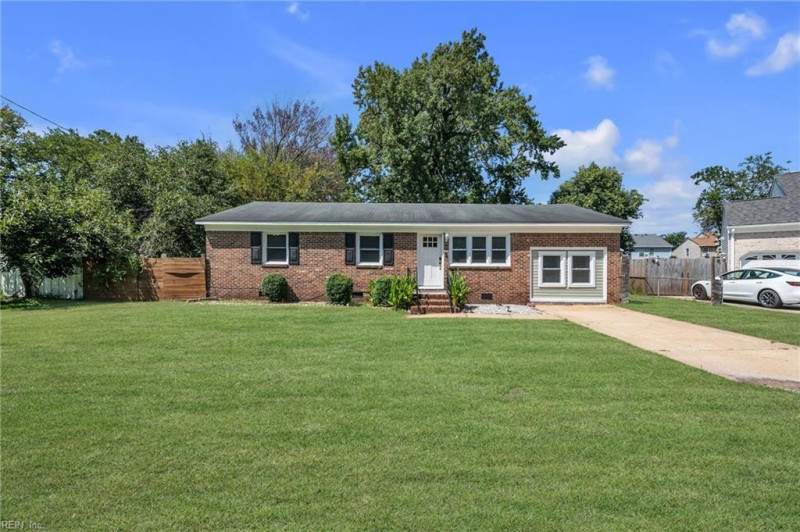 Photo 3 of 38 residential for sale in Norfolk virginia