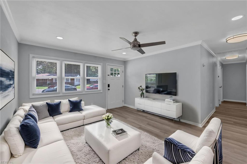 Photo 7 of 38 residential for sale in Norfolk virginia
