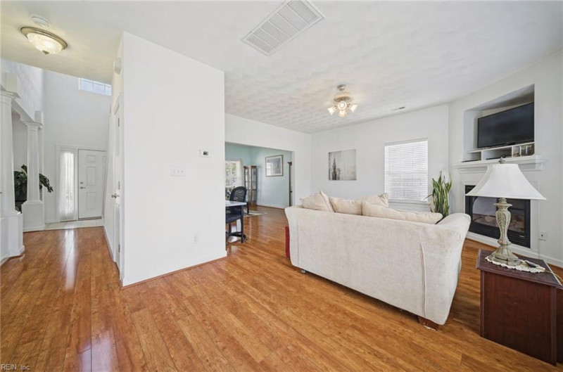 Photo 9 of 50 residential for sale in Virginia Beach virginia Photo 9 of 50 residential for sale in Virginia Beach virginia