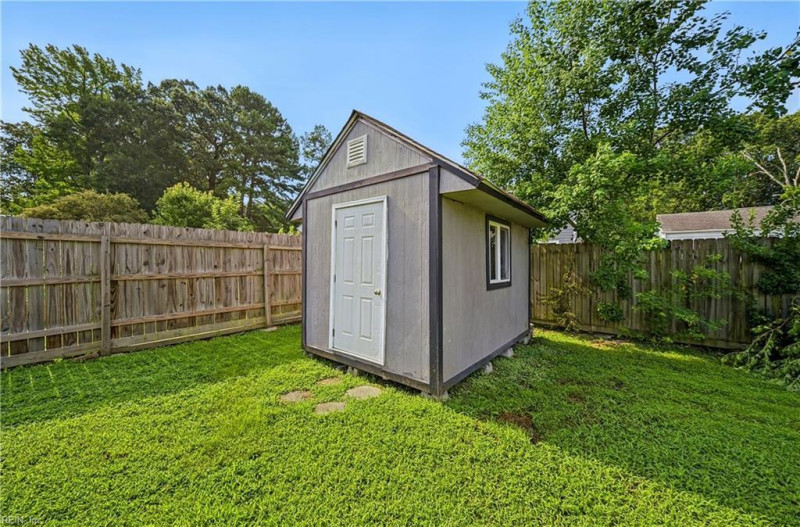 Photo 25 of 35 residential for sale in Virginia Beach virginia