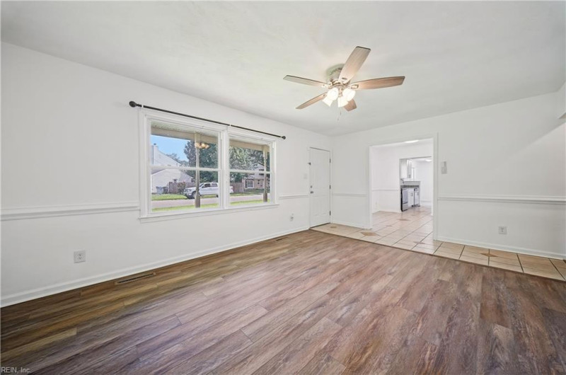 Photo 5 of 35 residential for sale in Virginia Beach virginia