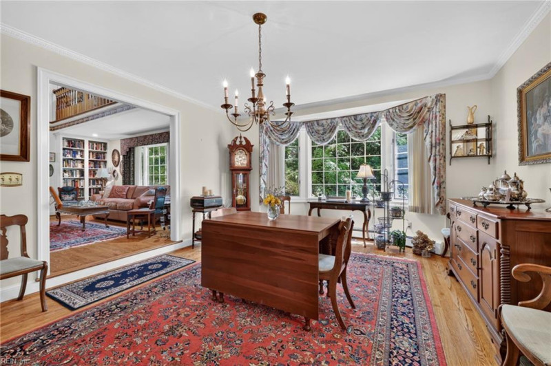 Photo 12 of 44 residential for sale in Virginia Beach virginia