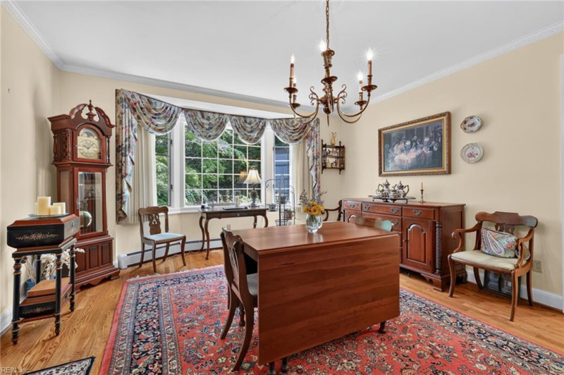 Photo 13 of 44 residential for sale in Virginia Beach virginia