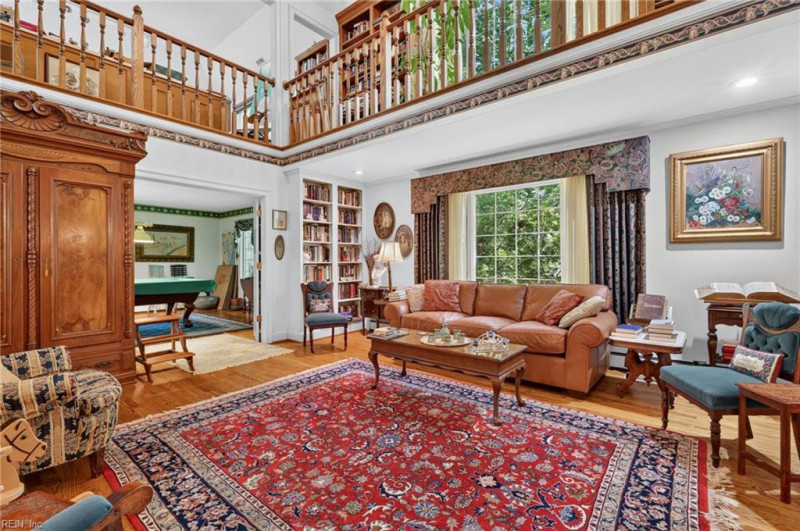 Photo 14 of 44 residential for sale in Virginia Beach virginia