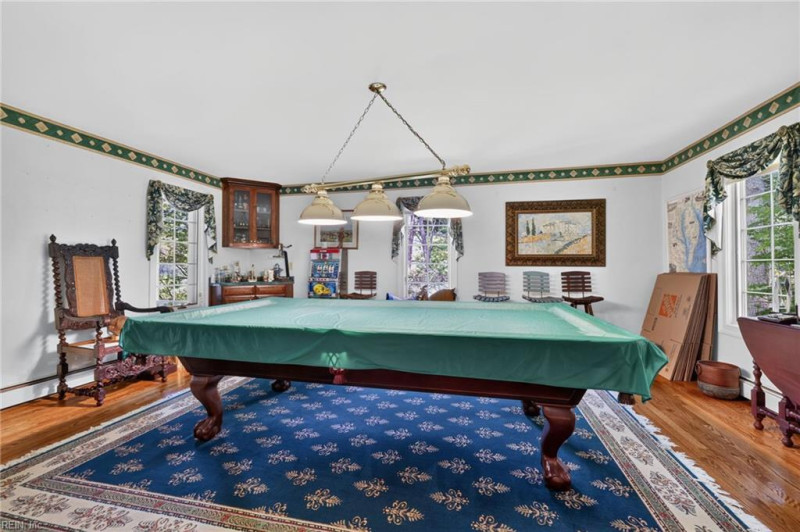 Photo 16 of 44 residential for sale in Virginia Beach virginia