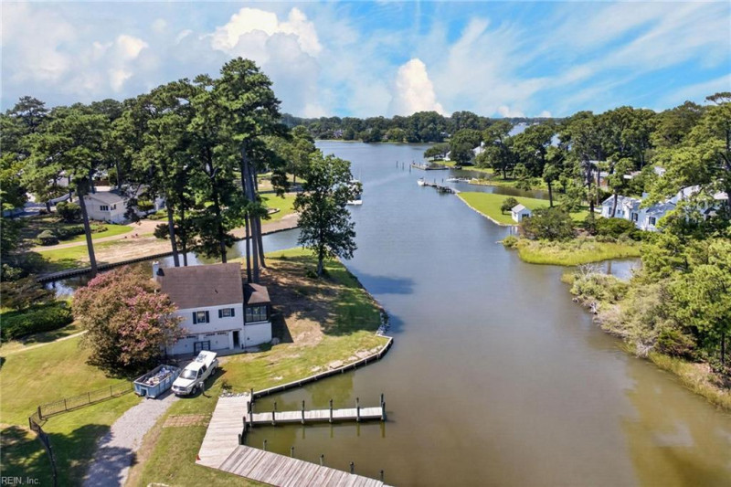 Photo 3 of 44 residential for sale in Virginia Beach virginia
