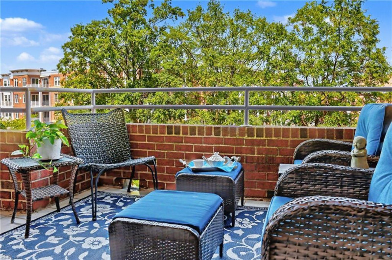 Photo 10 of 49 residential for sale in Norfolk virginia