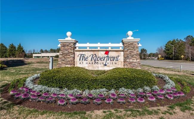 4125 River Park Dr Drive, Suffolk, VA 23435