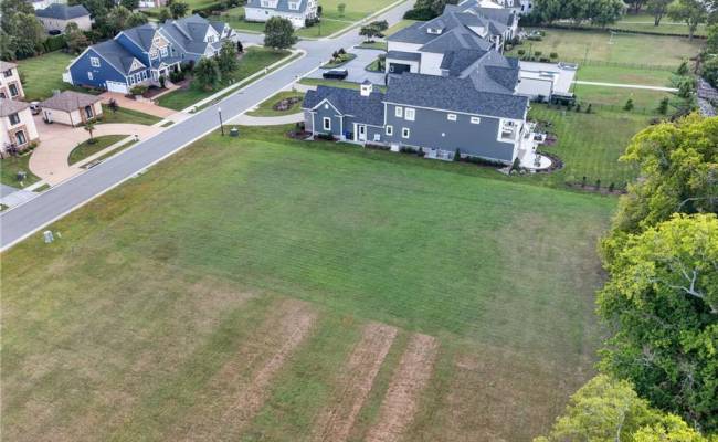 4125 River Park Dr Drive, Suffolk, VA 23435