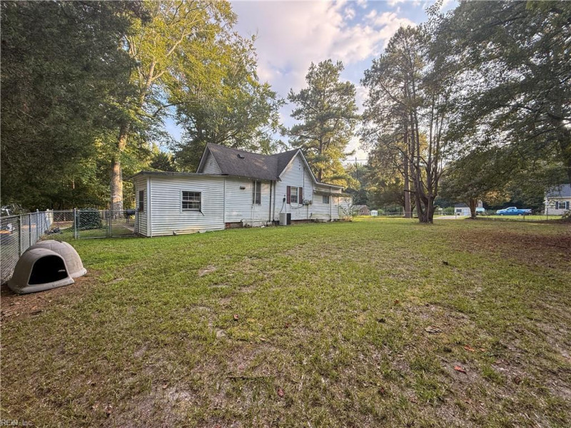 Photo 5 of 5 residential for sale in Isle of Wight County virginia Photo 5 of 5 residential for sale in Isle of Wight County virginia