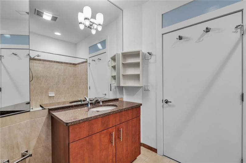Photo 11 of 33 residential for sale in Norfolk virginia