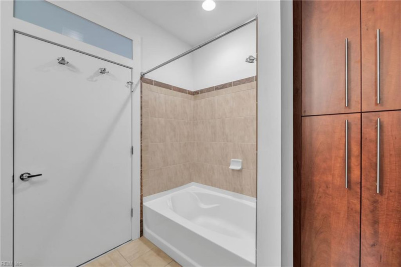 Photo 12 of 33 residential for sale in Norfolk virginia