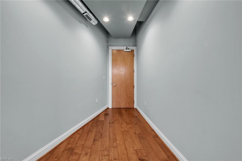 Photo 18 of 33 residential for sale in Norfolk virginia