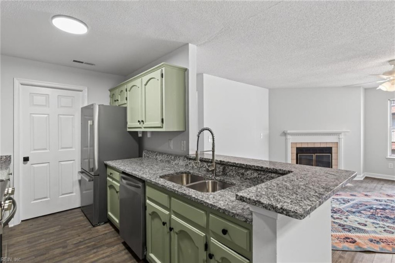 Photo 11 of 21 residential for sale in Norfolk virginia Photo 11 of 21 residential for sale in Norfolk virginia