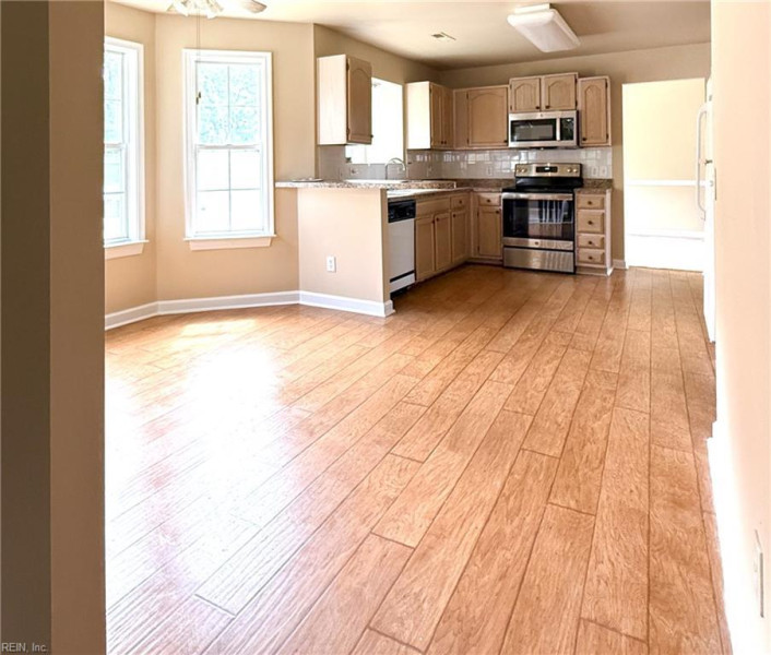 Photo 16 of 37 residential for sale in Chesapeake virginia Photo 16 of 37 residential for sale in Chesapeake virginia