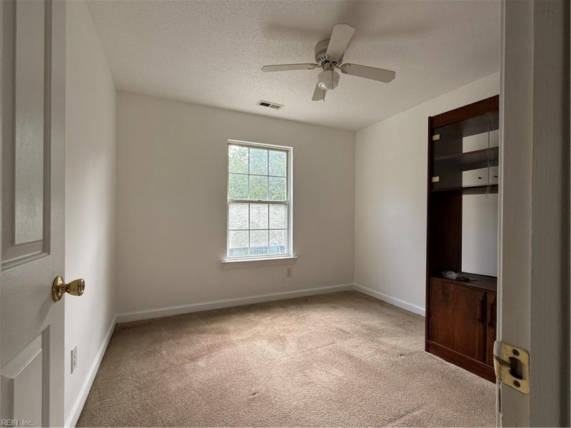 Photo 30 of 37 residential for sale in Chesapeake virginia Photo 30 of 37 residential for sale in Chesapeake virginia
