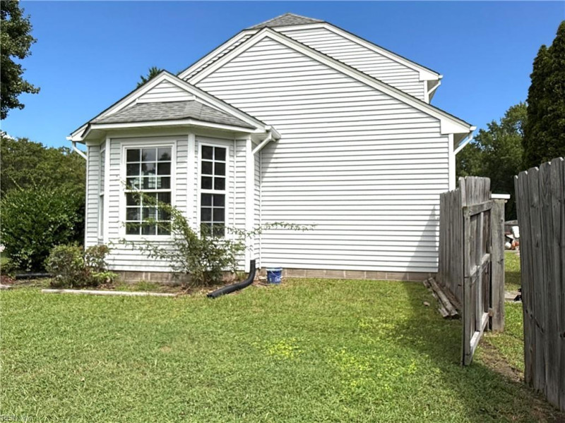 Photo 5 of 37 residential for sale in Chesapeake virginia Photo 5 of 37 residential for sale in Chesapeake virginia