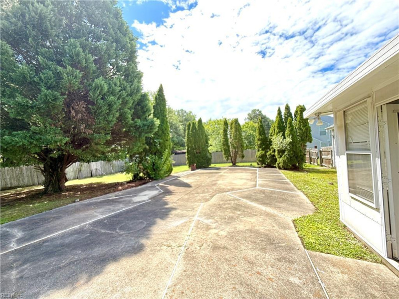 Photo 7 of 37 residential for sale in Chesapeake virginia Photo 7 of 37 residential for sale in Chesapeake virginia