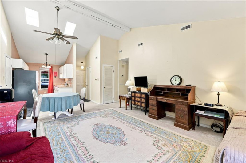 Photo 13 of 41 residential for sale in Newport News virginia