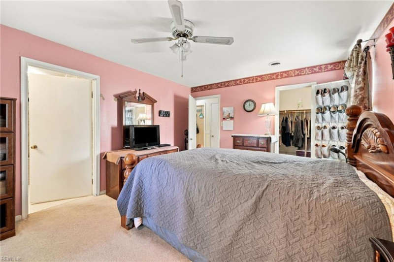 Photo 17 of 41 residential for sale in Newport News virginia