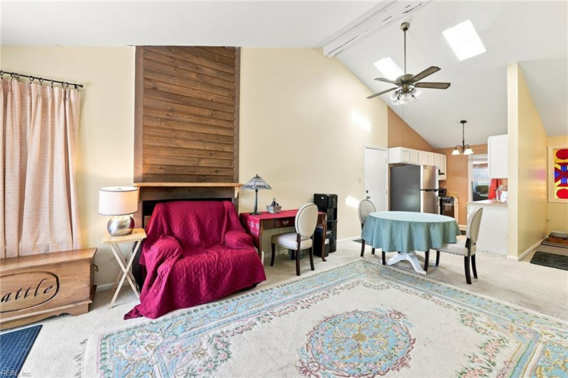 Photo 5 of 41 residential for sale in Newport News virginia